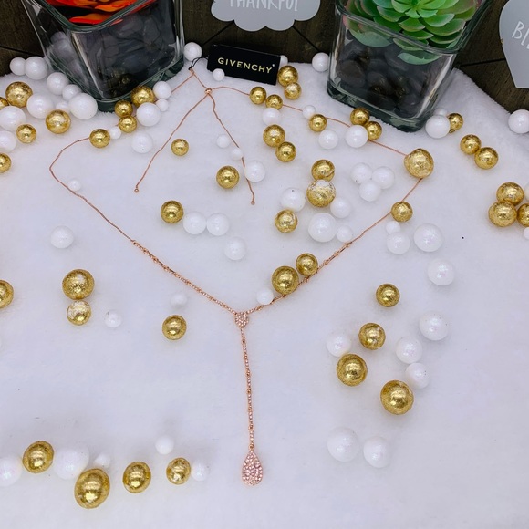 Scattered Crystals Adjustable Lariat Necklace - Picture 11 of 13